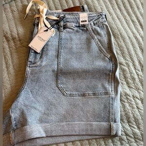 Judy Blue Women's Gray Denim Shorts